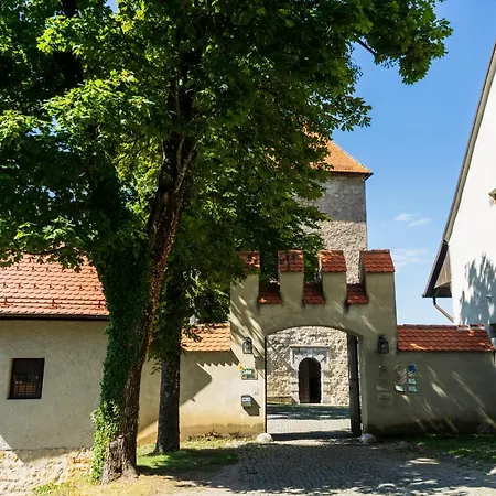 Apartmaji Na Posti Lägenhet