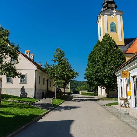 Apartmaji Na Posti