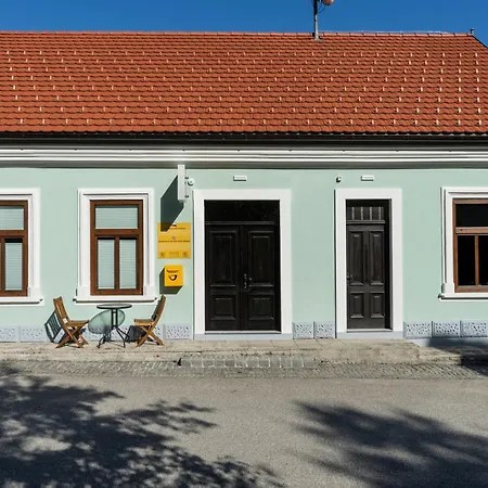 Apartmaji Na Posti Lägenhet Podsreda