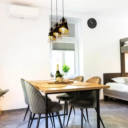 Apartmaji Na Posti Lägenhet *